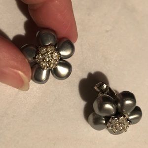 Dainty gray flower CLIP earrings